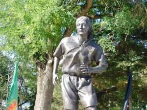 Велико Търново и България почетоха Трифон Иванов с паметник навръх 60-ата му годишнина