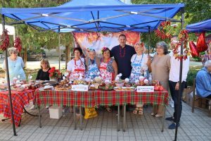 В Джулюница сложиха началото на празник в чест на джулюнския домат и лютата шипка