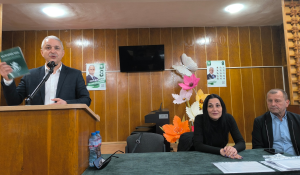 „Възраждане“ в Павликени: Гласуваш за статуквото – получаваш изкуствен интелект!