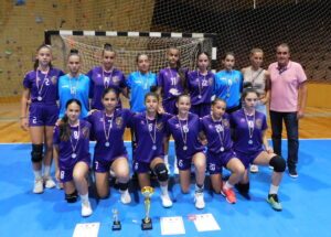 Девойките до 14 г. на ХК „Етър-64“ станаха вицешампионки на България