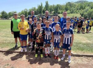 Деца от шест общини участваха във футболен турнир и се бориха за Купата на кмета на Лясковец
