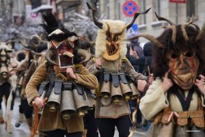 Кукери оживиха древни ритуали във Велико Търново навръх Сирни заговезни