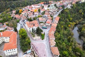 Кукерският спектакъл във Велико Търново налага временна организация на движението днес и утре