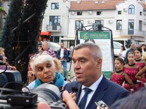 Министър Георги Тахов: Очакваме над 50 магазина за хората да отворят непосредствено преди Нова година