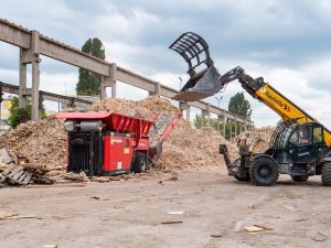 Нов живот на старите мебели: Инициатива на „Кроношпан“, която променя начина, по който мислим за отпадъците